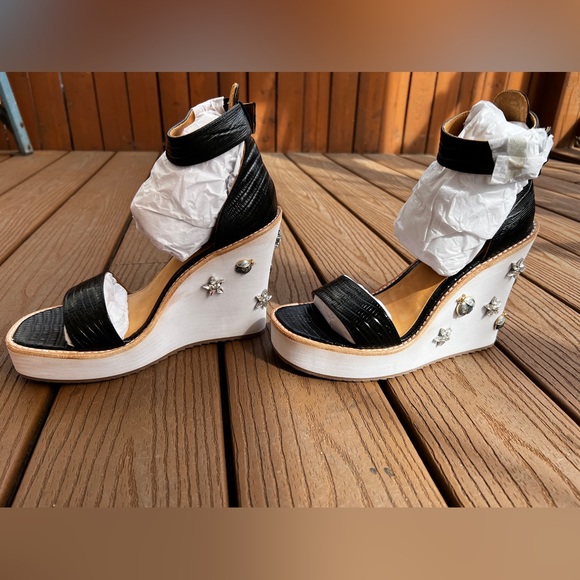 Bill Blass Rhinestone Wedge Sandals Women Size 8.5 NWT - Picture 3 of 13